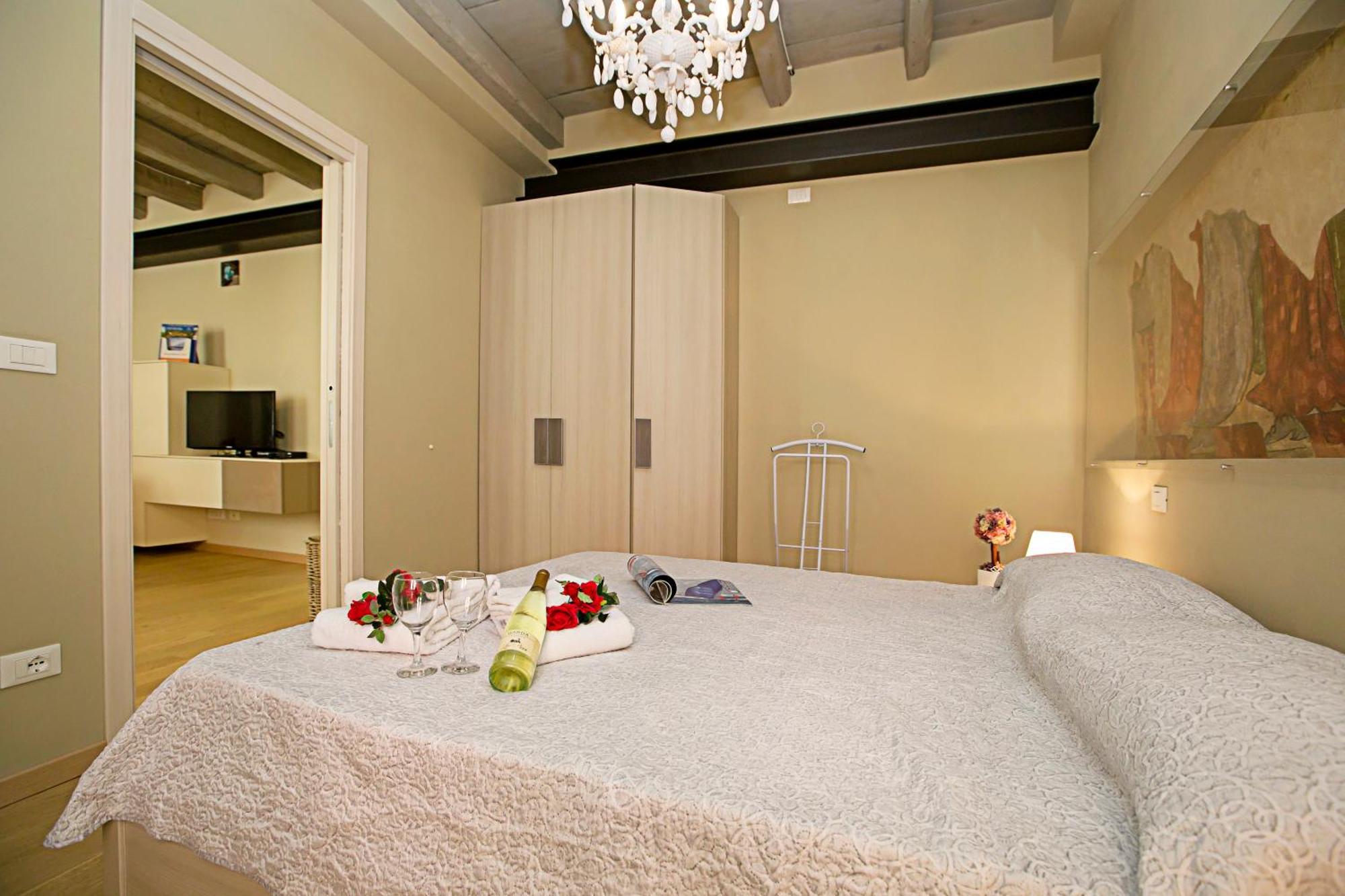 Residenza Il Cavaliere Del Lago - Happy Rentals Riva del Garda Ngoại thất bức ảnh