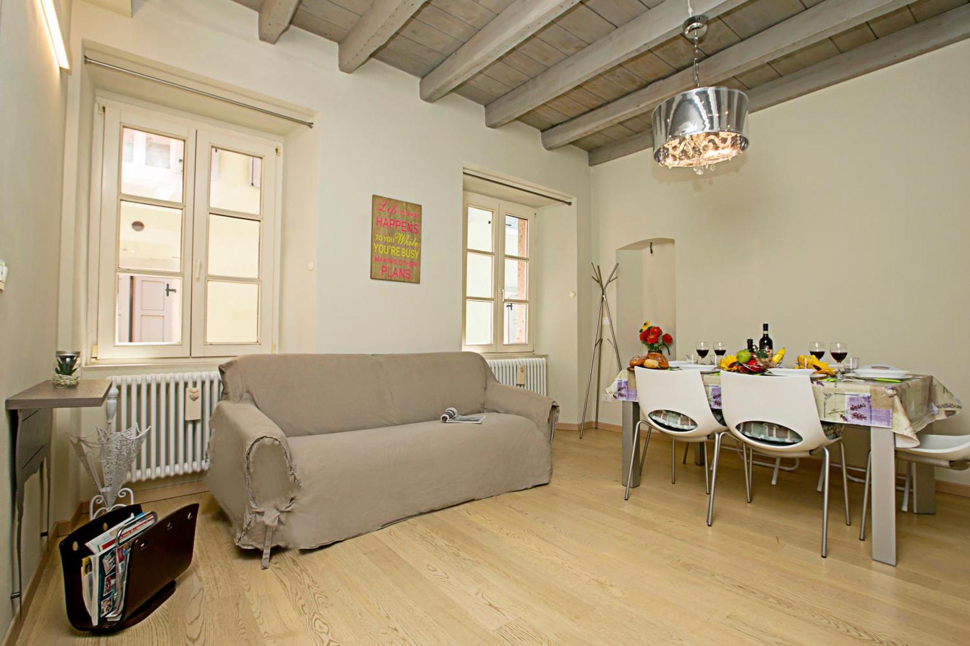 Residenza Il Cavaliere Del Lago - Happy Rentals Riva del Garda Ngoại thất bức ảnh